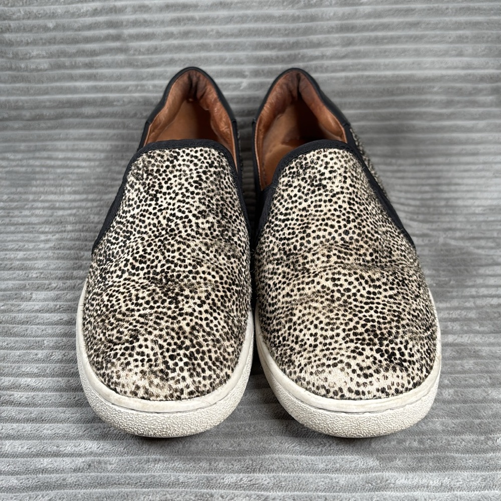 UGG Black and Tan CAS Exotic Genuine Calf Hair Slip Ons Women’s Sz. 7.5 - Picture 2 of 10